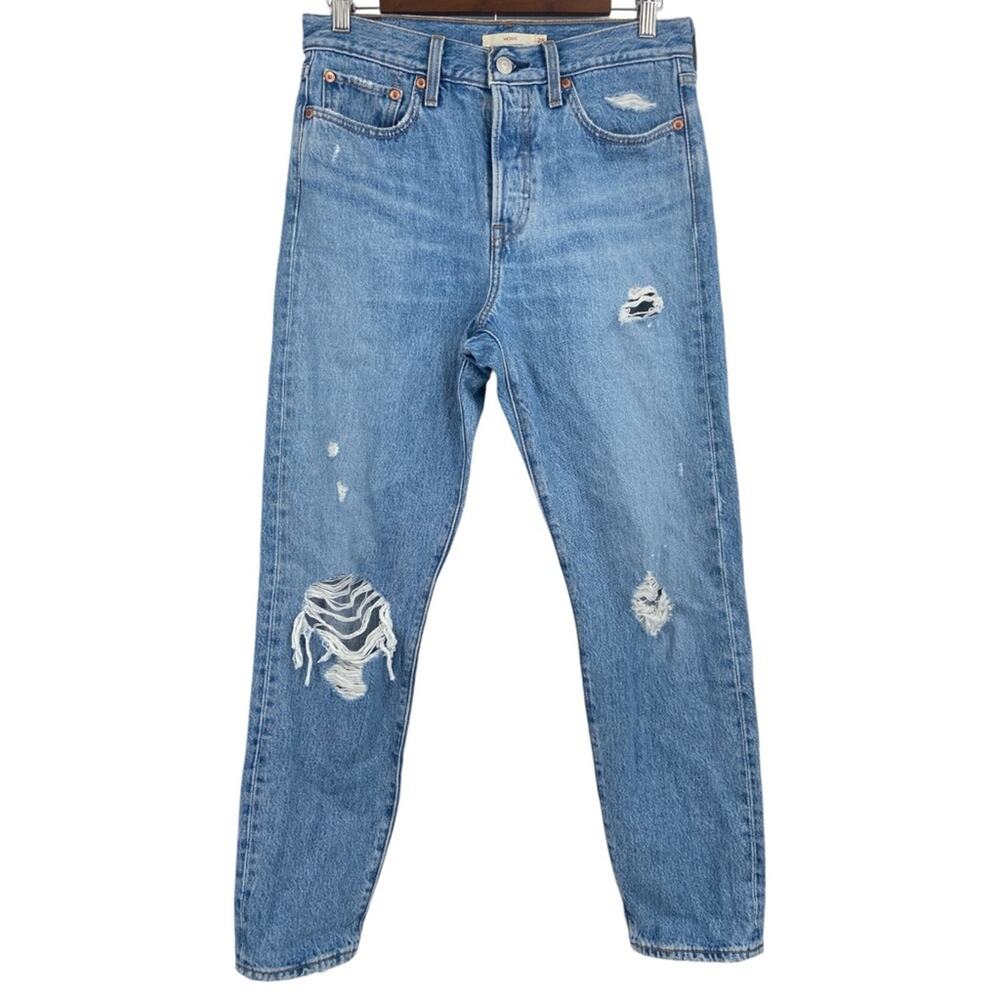 Levi’s Wedgie Fit Button Fly Jeans 28 Distressed